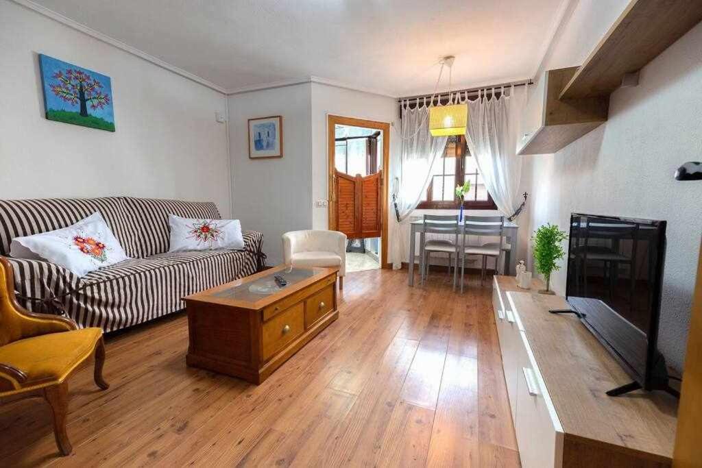 El Apartamentin De Lastres Bagian luar foto